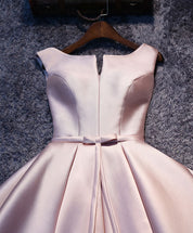 A-line Scoop Neck Knee-Length Satin Homecoming Dress with Lace-Up Back