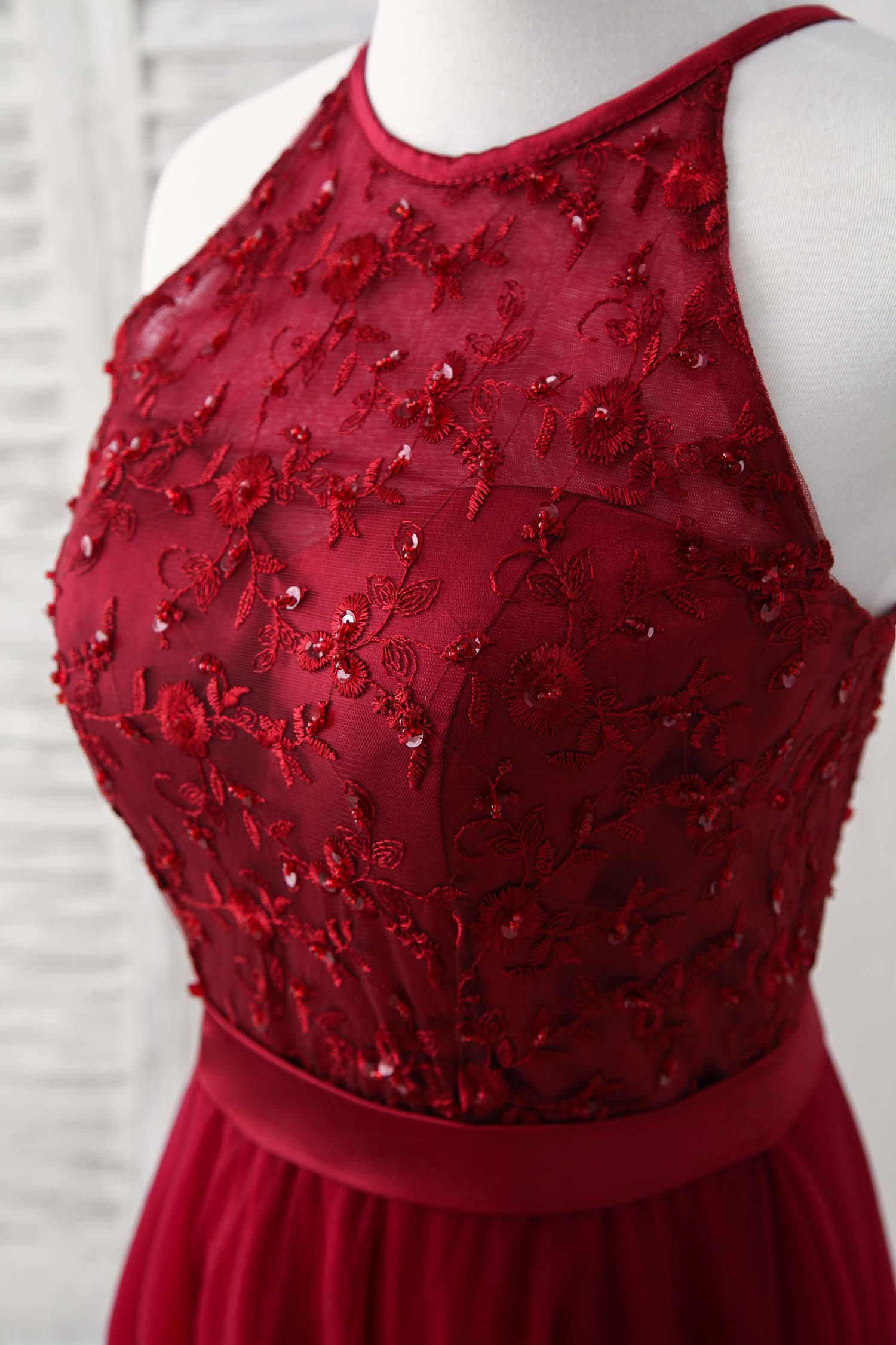 A-line Halter Neck Floor-Length Tulle Lace Prom Dress with Beaded Bodice