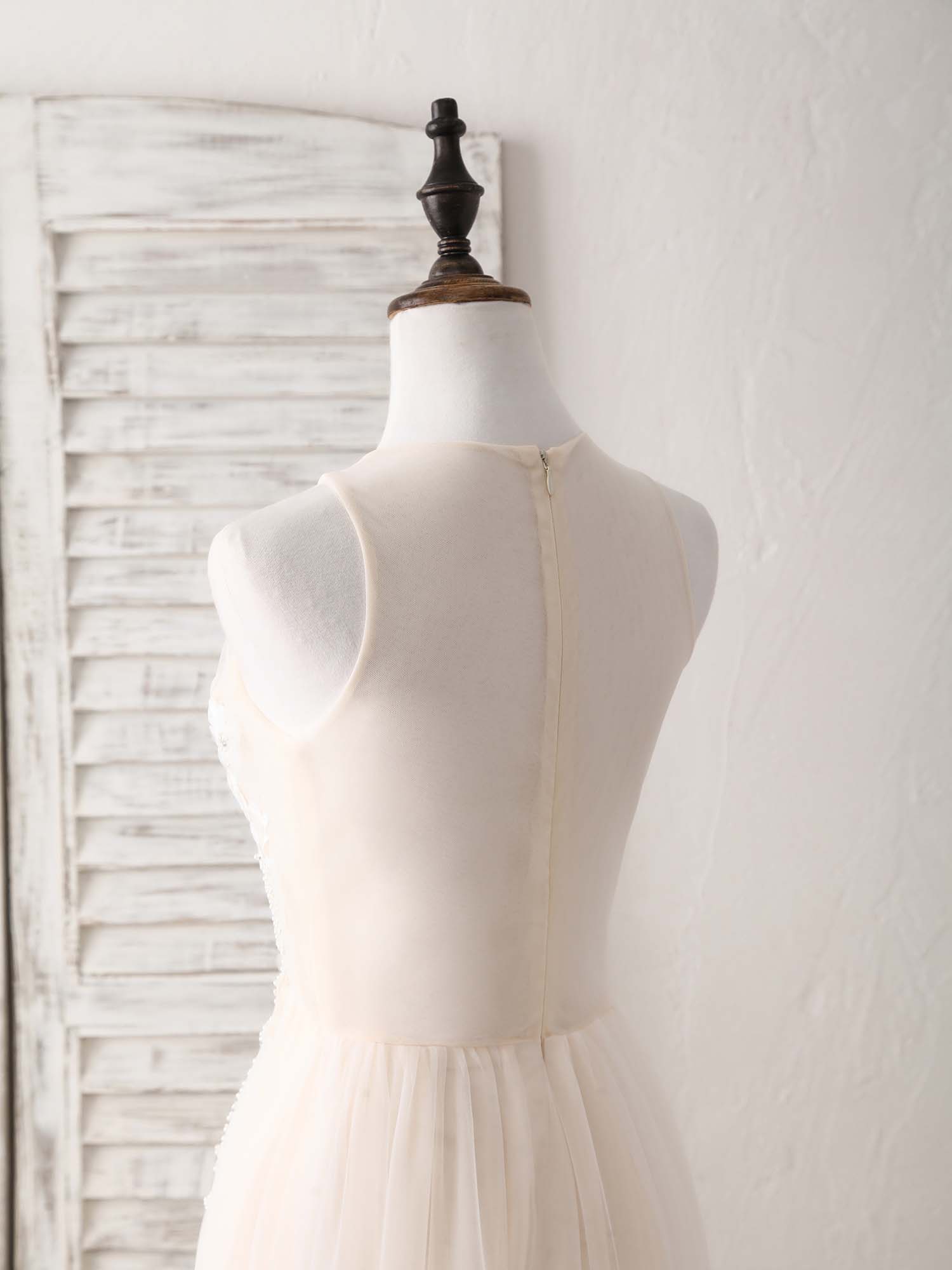 A-line Illusion Neck Floor-Length Tulle Lace Prom Dress with 3D Floral Appliqué