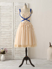 A-Line Sweetheart Neck Knee-Length Tulle Dress with 3D Floral Appliqué Homecoming Dress