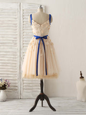 A-Line Sweetheart Neck Knee-Length Tulle Dress with 3D Floral Appliqué Homecoming Dress