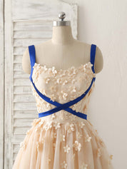 A-Line Sweetheart Neck Knee-Length Tulle Dress with 3D Floral Appliqué Homecoming Dress