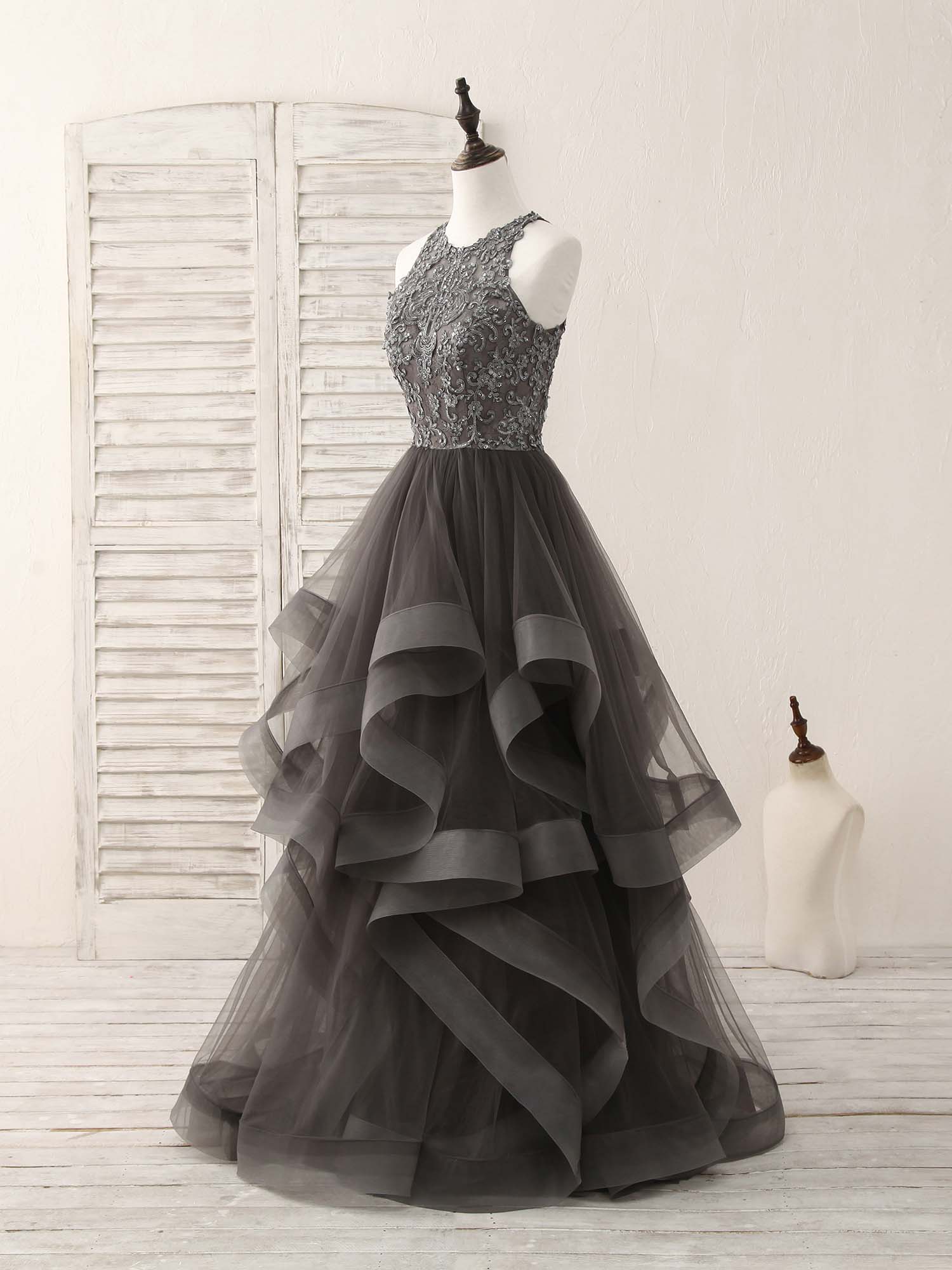 A-Line High Neck Floor-Length Tulle Prom Dress with Lace Appliqué