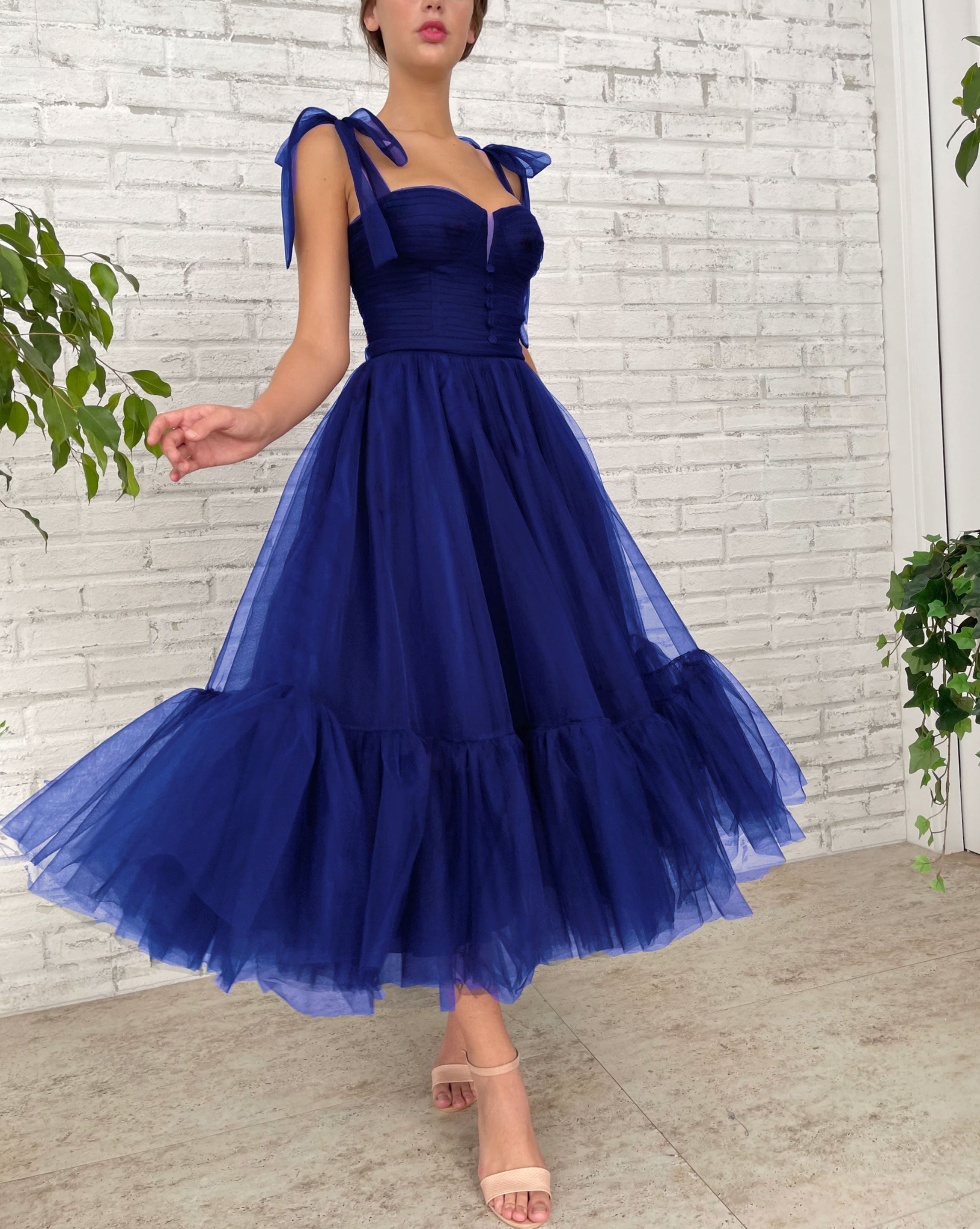 A-Line Sweetheart Tea-Length Navy Blue Tulle Prom Dress with Bow Shoulder Straps and Tiered Skirt