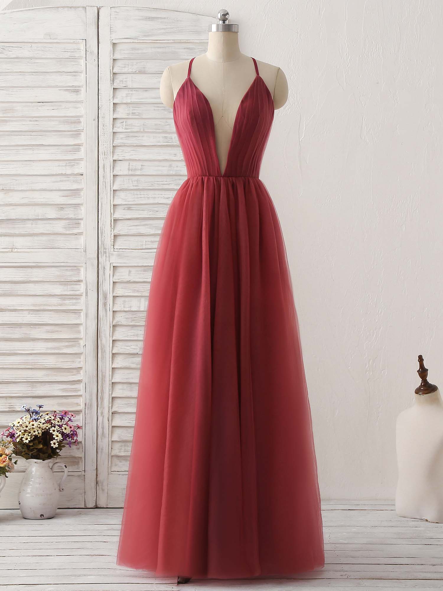 A-Line Deep V-Neck Floor-Length Tulle Dress with Spaghetti Straps Prom Dress