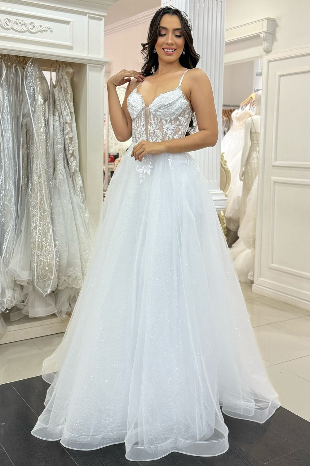 A-Line Spaghetti Straps Floor-Length Tulle Prom Dress with Lace Appliqué