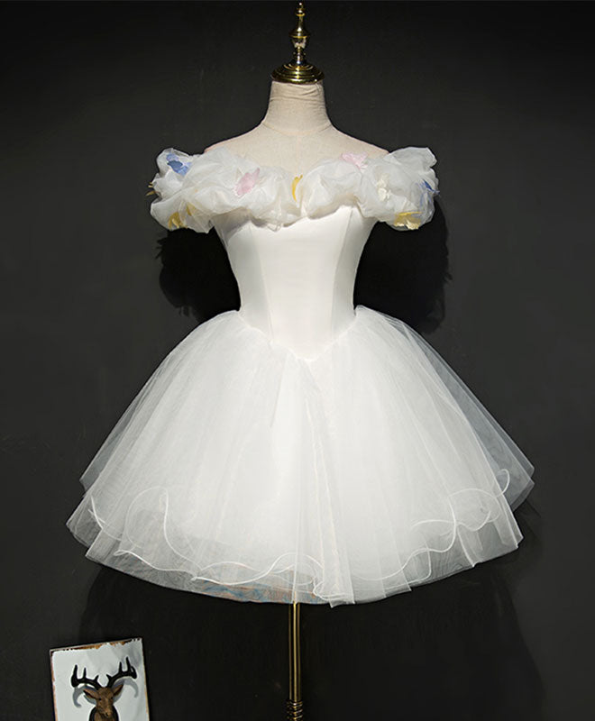Off-Shoulder Sweetheart Tulle Knee-Length White Homecoming Dress with Floral Applique