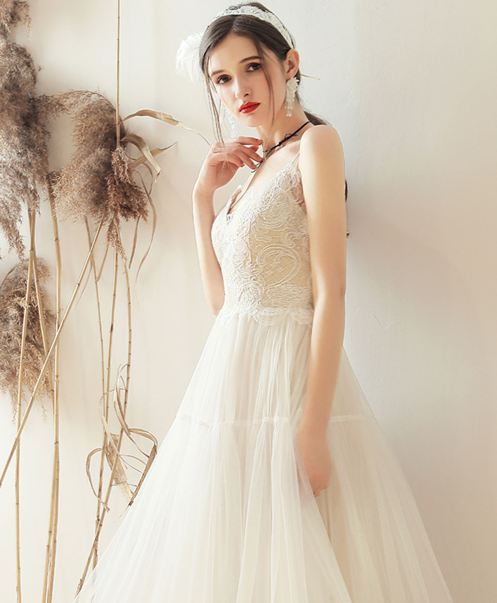 A-Line Ivory Sweetheart Tea-Length Tulle Lace Homecoming Dress with Lace Bodice