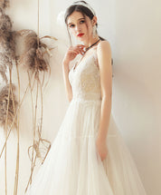 A-Line Ivory Sweetheart Tea-Length Tulle Lace Homecoming Dress with Lace Bodice