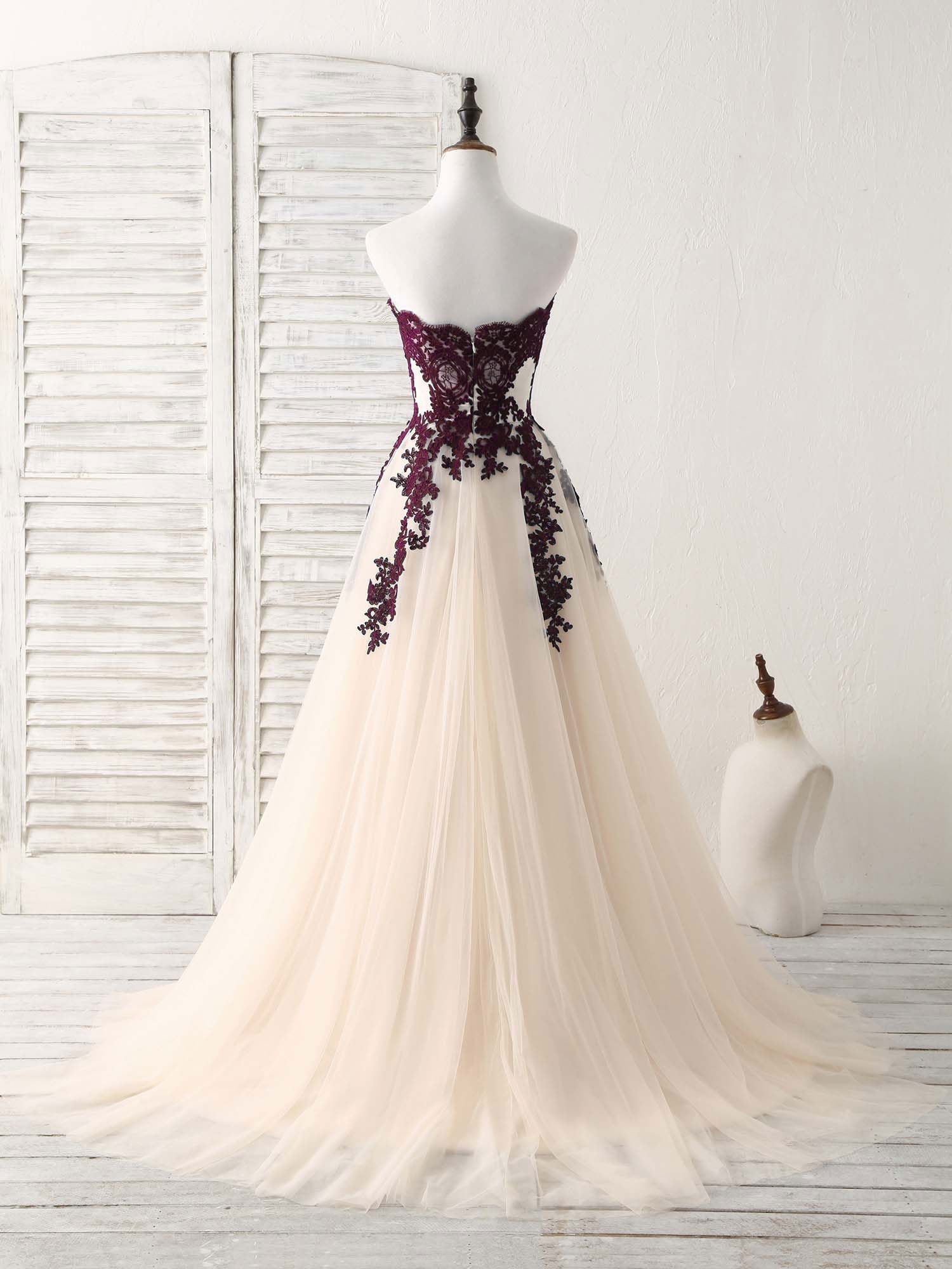A-Line Sweetheart Floor-Length Tulle & Lace Prom Dress with Lace Appliqué