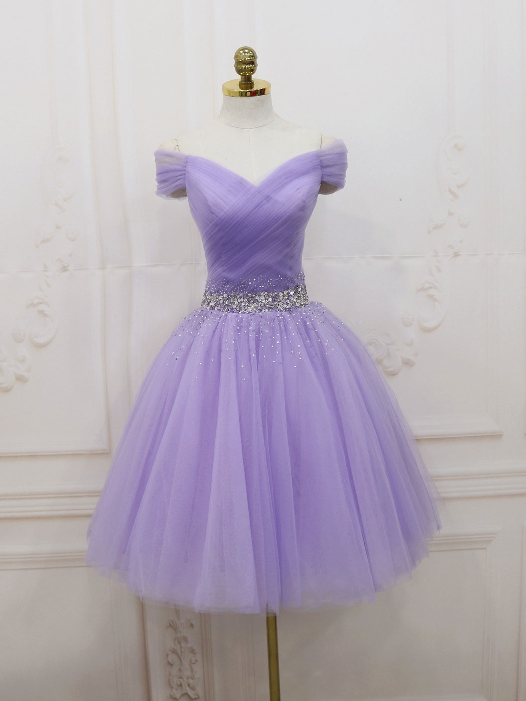 A-Line Off-the-Shoulder Knee-Length Lavender Tulle Homecoming Dress with Beaded Waist