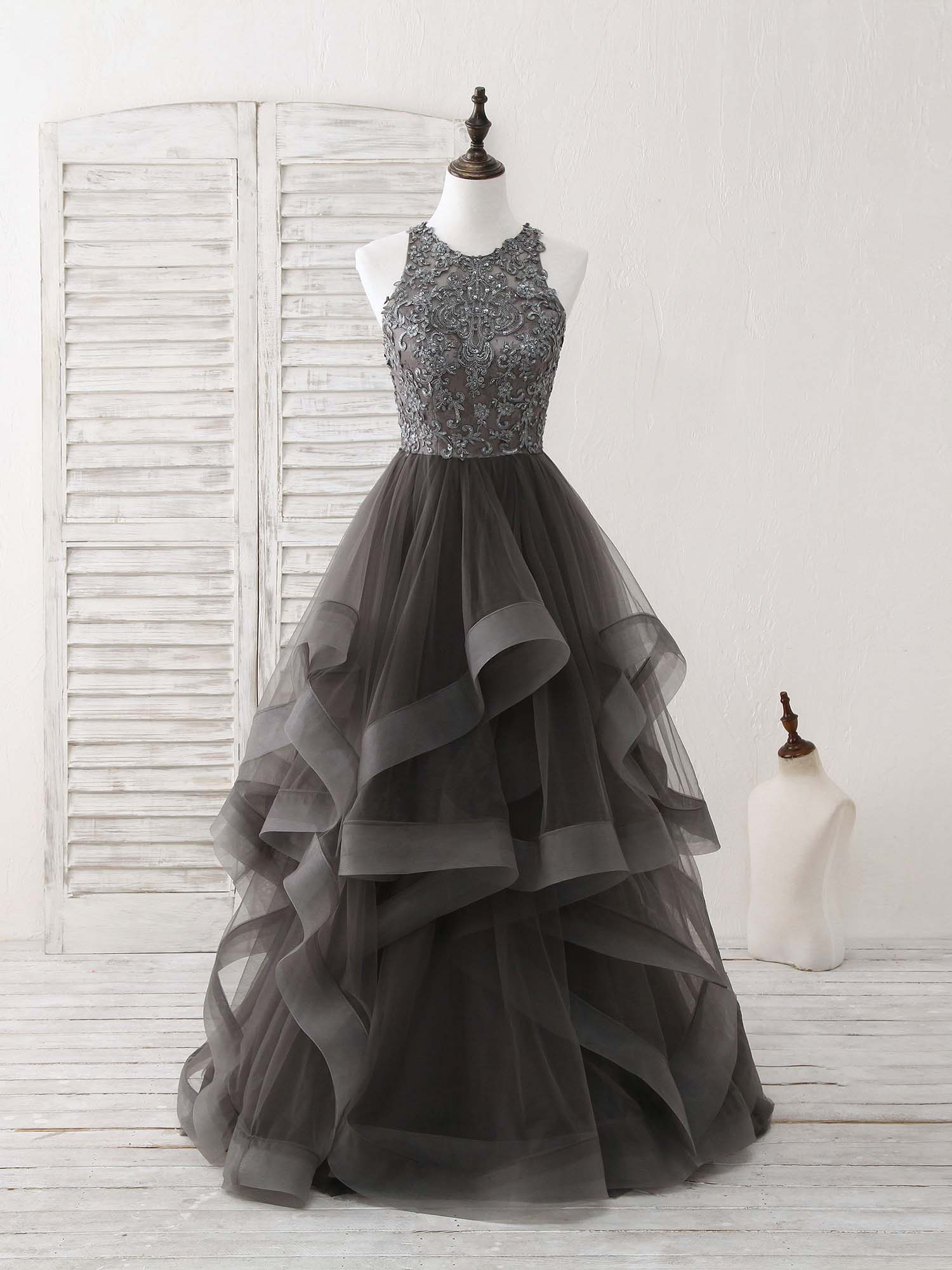 A-Line High Neck Floor-Length Tulle Prom Dress with Lace Appliqué