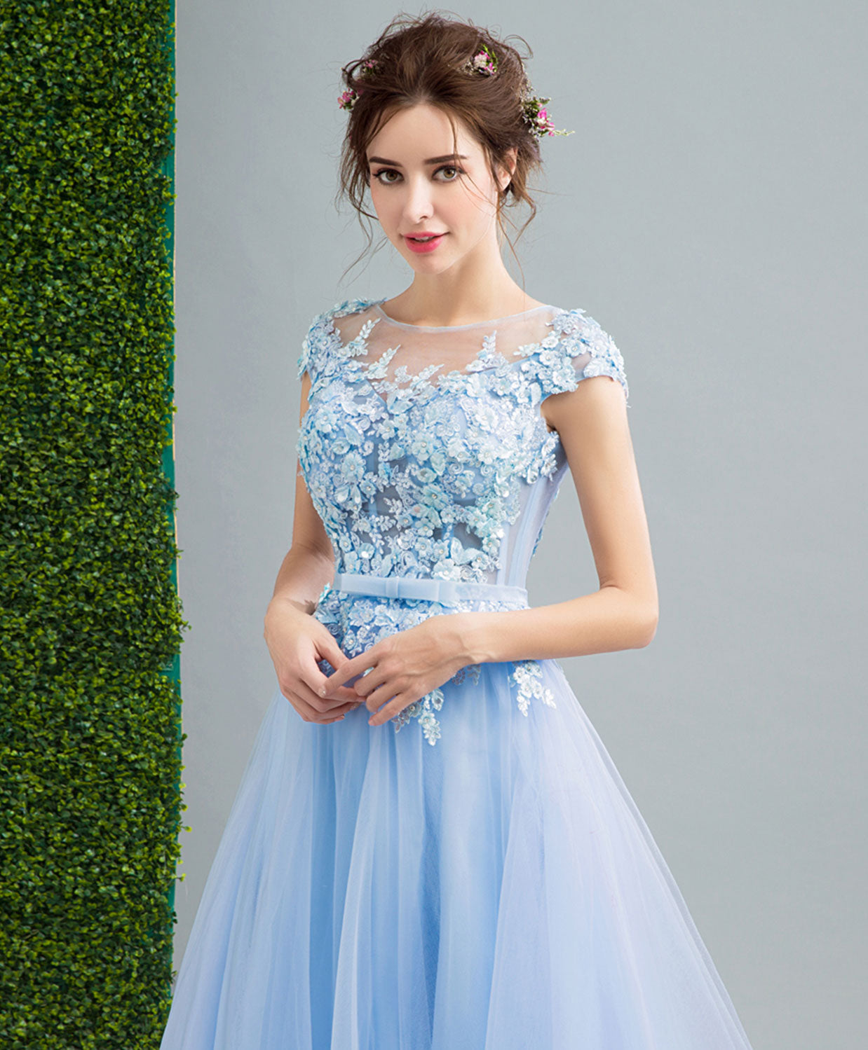 A-Line Illusion Neck Floor-Length Tulle Prom Dress with 3D Floral Lace Appliqué