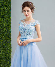 A-Line Illusion Neck Floor-Length Tulle Prom Dress with 3D Floral Lace Appliqué