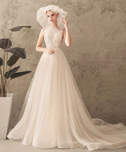 A-Line Illusion Halter Neck Floor-Length Champagne Tulle Lace Prom Dress