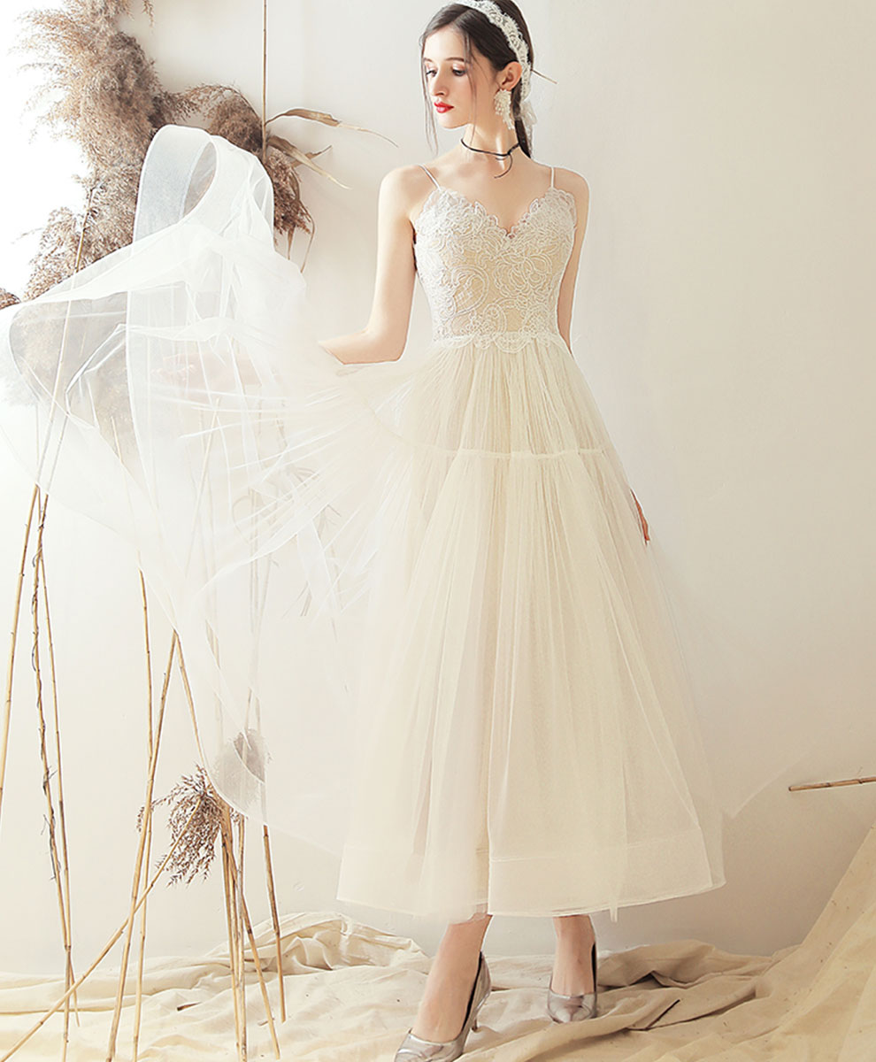 A-Line Ivory Sweetheart Tea-Length Tulle Lace Homecoming Dress with Lace Bodice