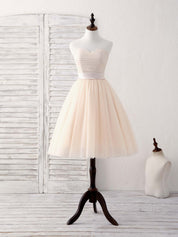 A-line Sweetheart Neck Knee-Length Tulle Homecoming Dress with Pleated Bodice