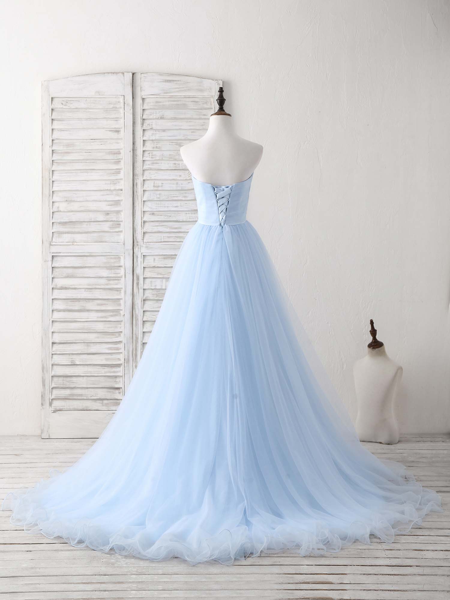 A-line Sweetheart Floor-Length Tulle Prom Dress with Pleated Bodice