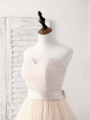 A-line Sweetheart Neck Knee-Length Tulle Homecoming Dress with Pleated Bodice