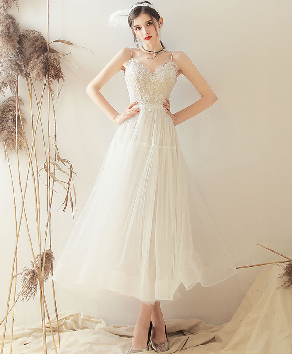 A-Line Ivory Sweetheart Tea-Length Tulle Lace Homecoming Dress with Lace Bodice