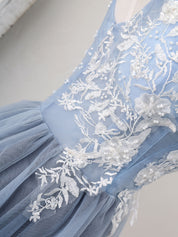 V-Neck A-Line Short Homecoming Dress with Lace Appliqué