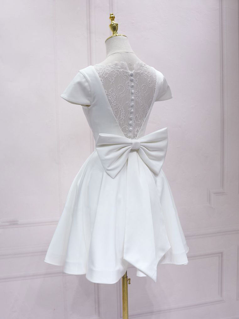A-Line V-Neck Knee-Length White Chiffon Homecoming Dress with Short Sleeves