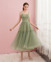 A-Line Scoop Neck Knee-Length Tulle Prom Dress in Sage Green with Tiered Skirt