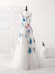 A-Line Scoop Neck Floor-Length Tulle Lace Floral Appliqué Prom Dress