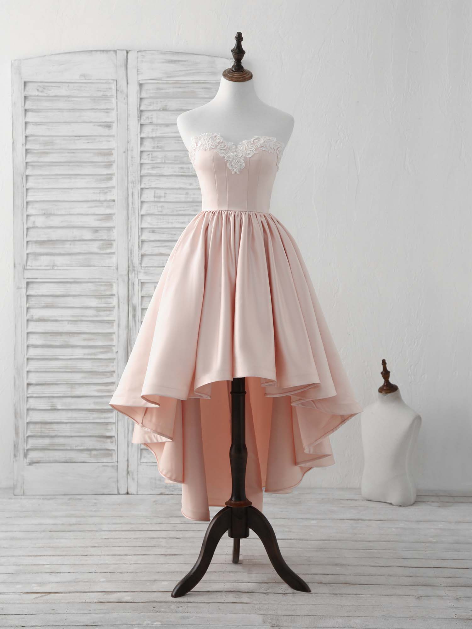 A-line Sweetheart Neck High-Low Satin & Lace Homecoming Dress with Lace Appliqué
