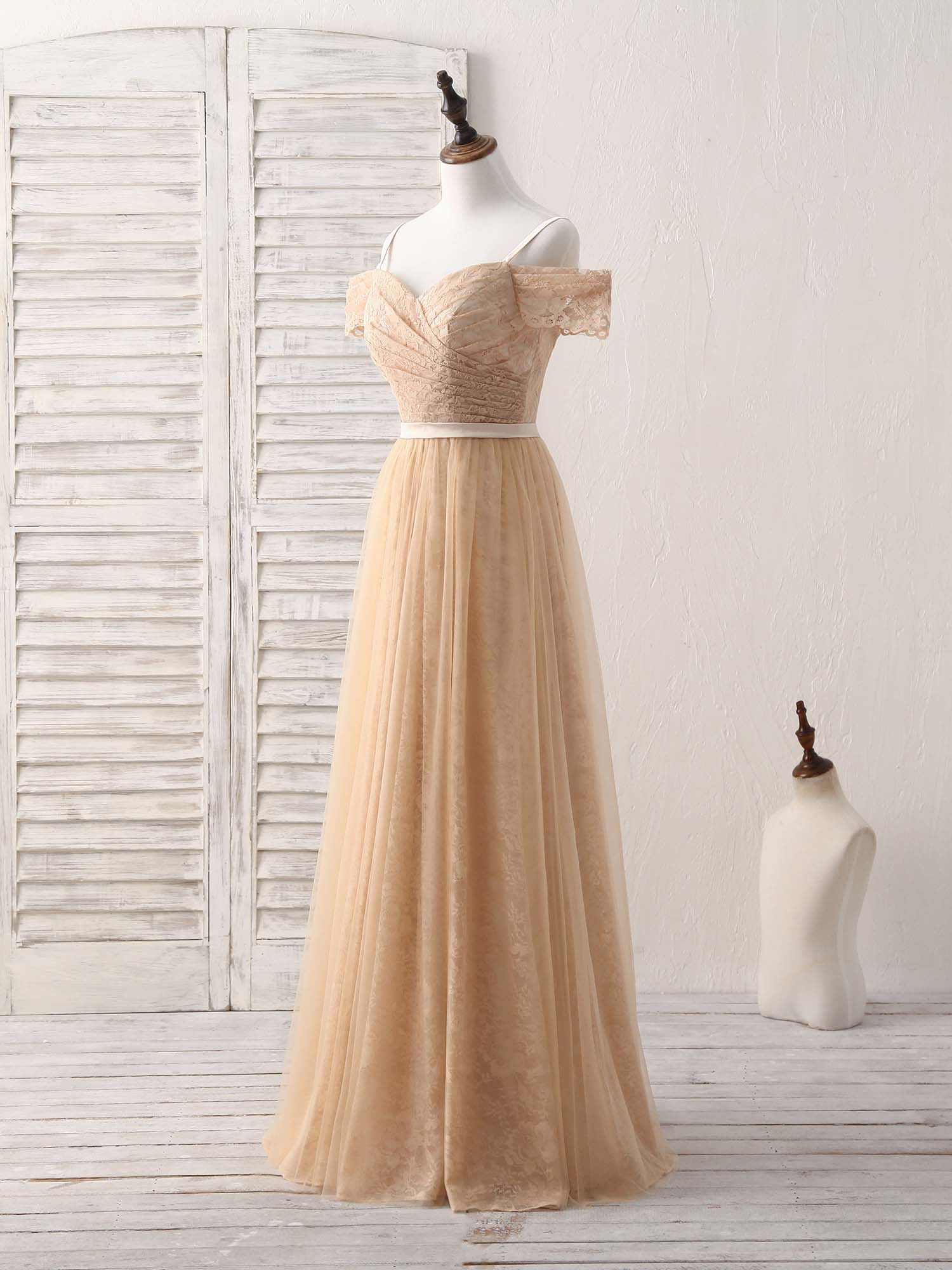 A-Line Off-the-Shoulder Floor-Length Tulle and Lace Prom Dress