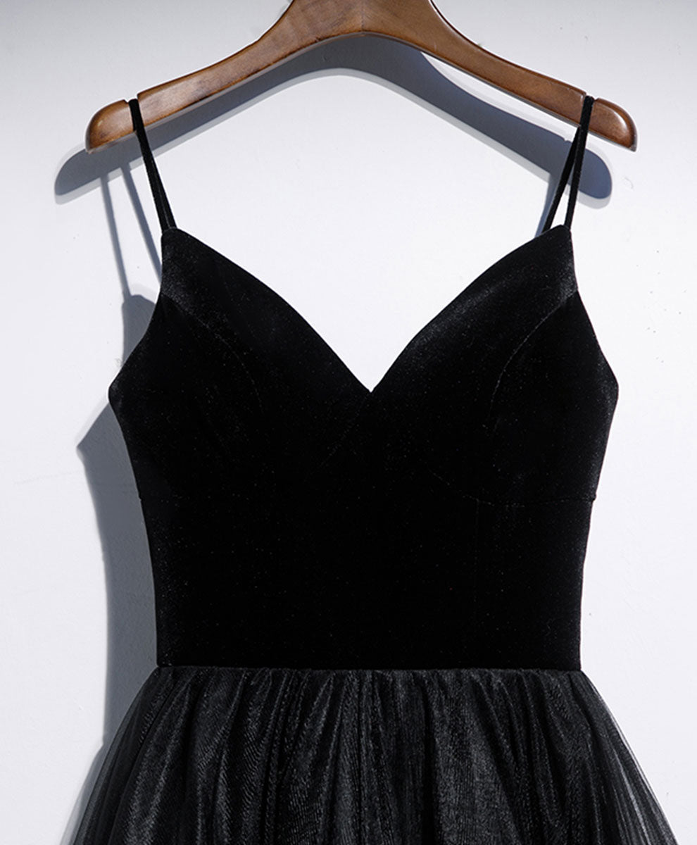 A-Line Black V-Neck Knee-Length Velvet and Tulle Tiered Homecoming Dress