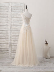 A-Line One-Shoulder Floor-Length Tulle & Lace Prom Dress with Floral Appliqué Bodice