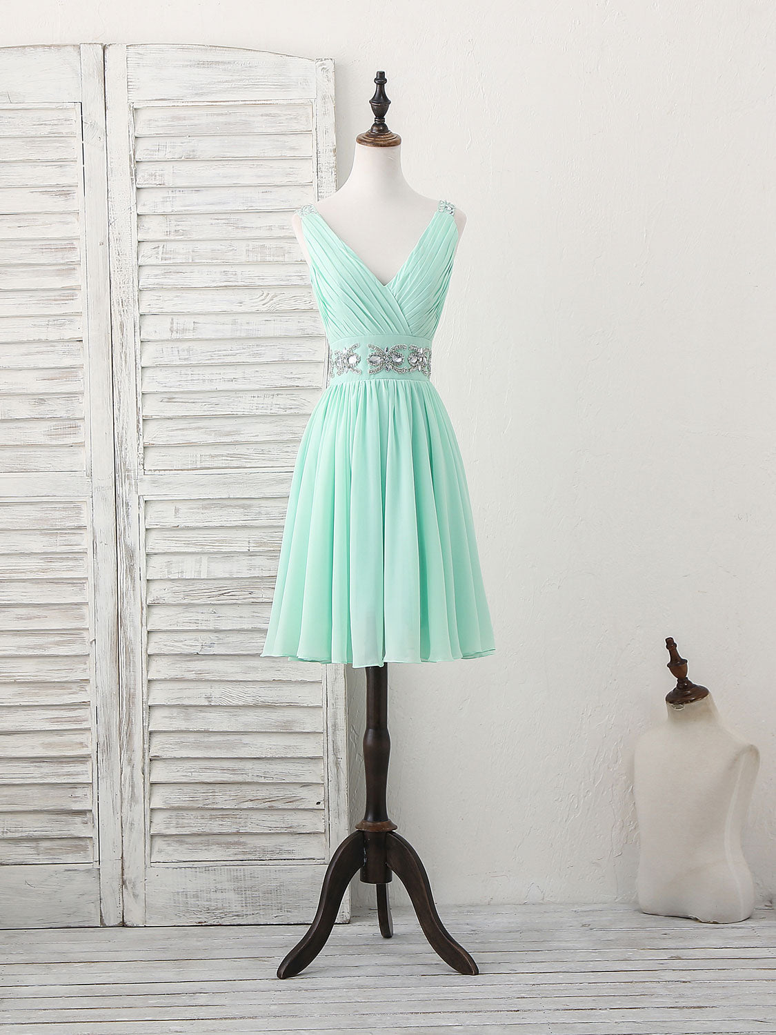 A-line V Neck Short Chiffon Homecoming Dress with Beaded Waist