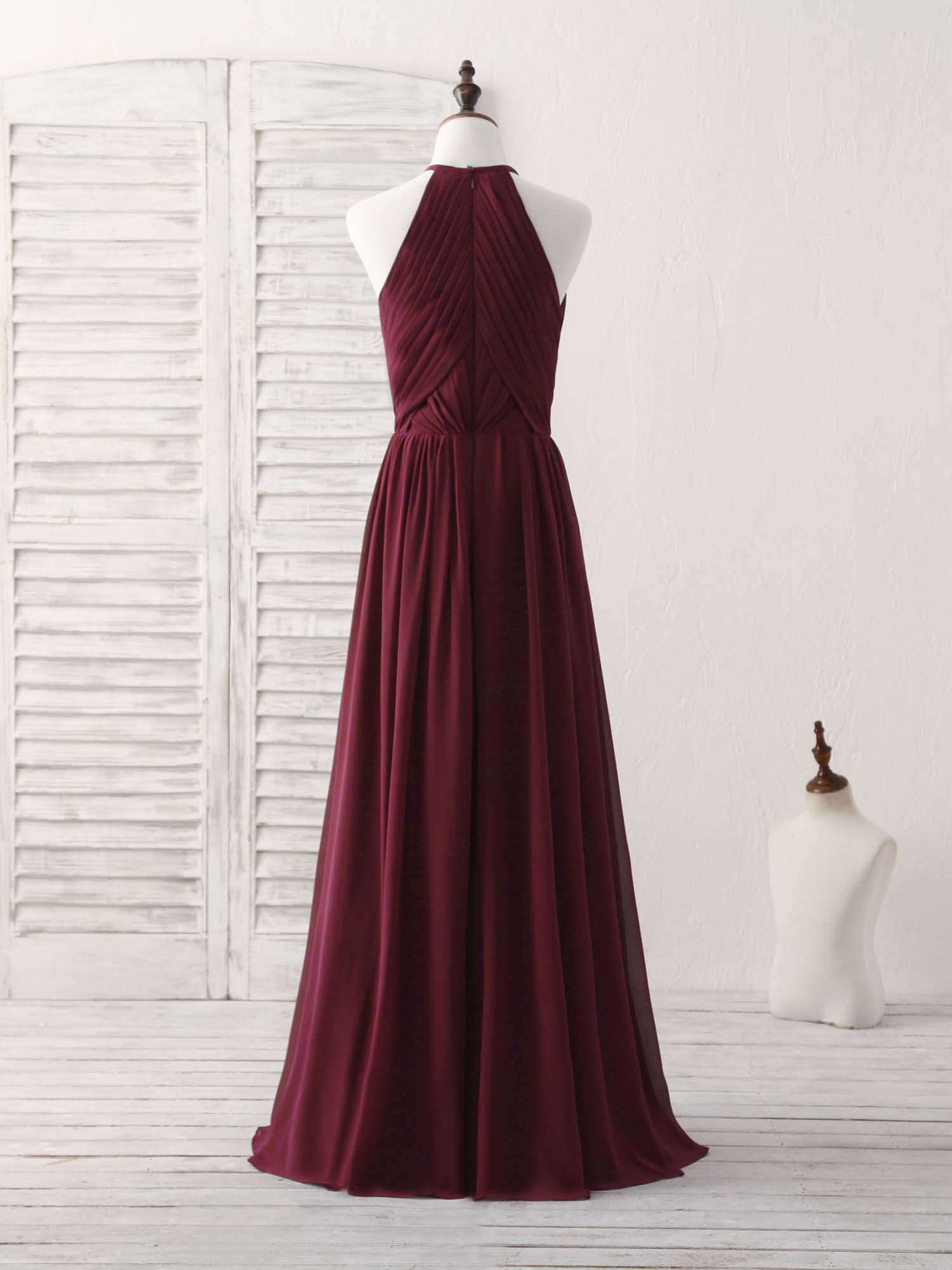 A-Line Halter Neck Floor-Length Chiffon Prom Dress with Cross-Pleated Bodice
