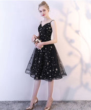 A-Line Sweetheart Neck Knee-Length Black Tulle Star Embroidered Homecoming Dress