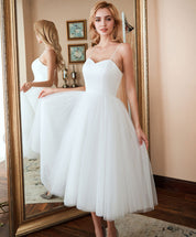 A-Line Sweetheart Neck Knee-Length White Tulle Homecoming Dress with Spaghetti Straps