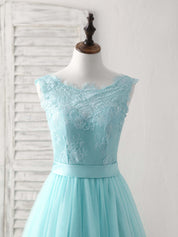 A-Line Scoop Neck Floor-Length Tulle Prom Dress with Lace Bodice