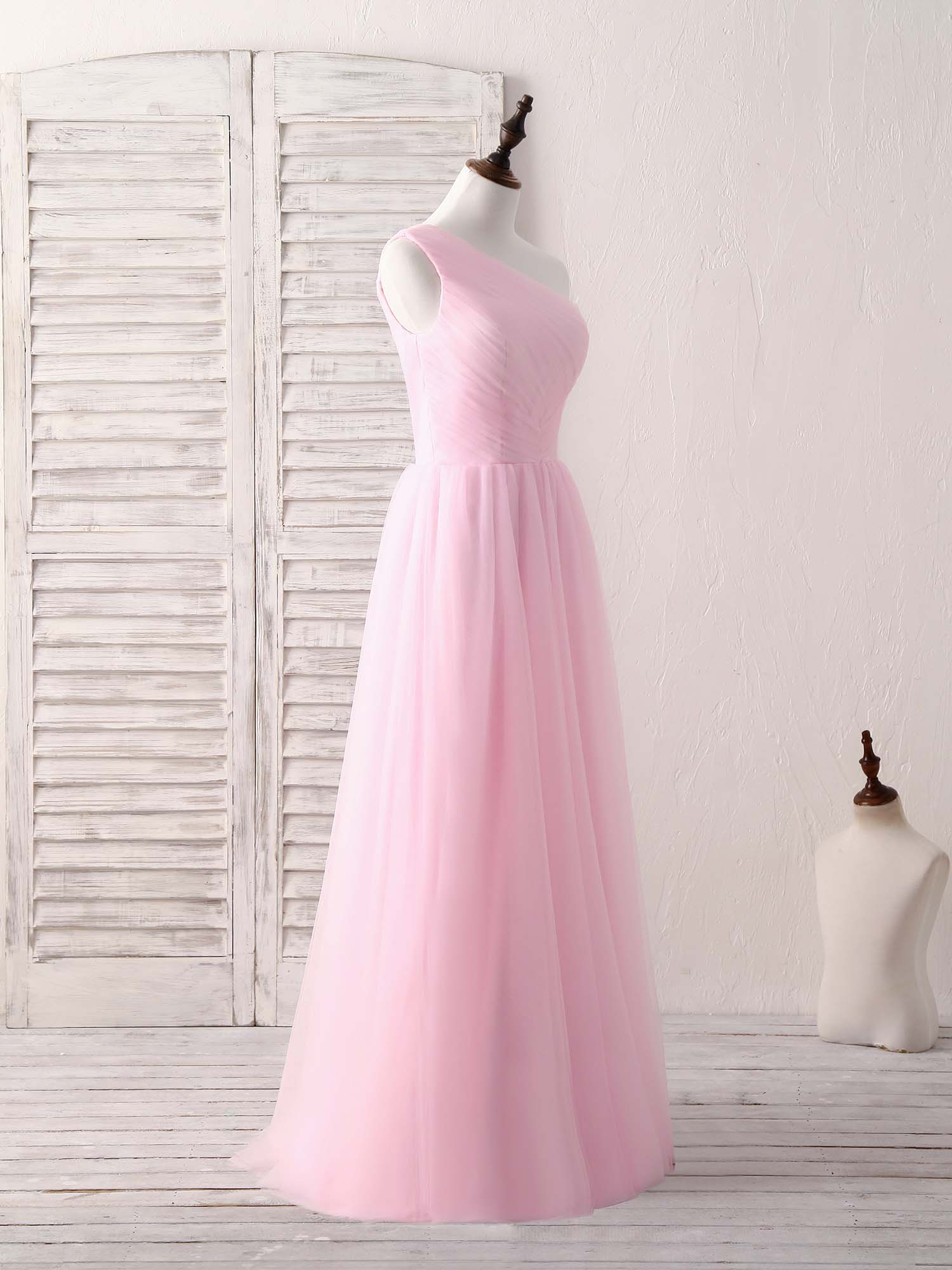 A-line One-Shoulder Floor-Length Tulle Prom Dress with Pleated Bodice