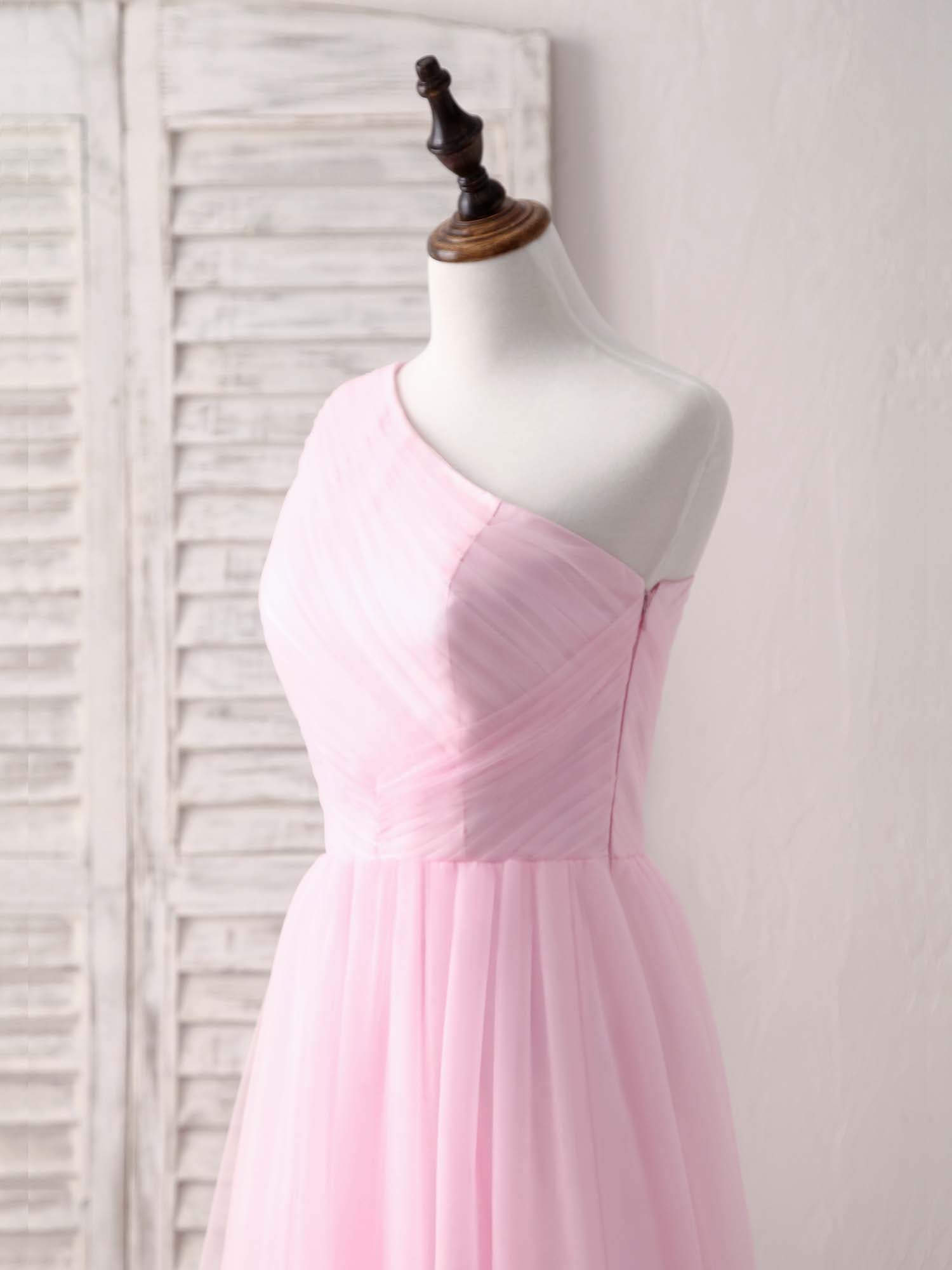 A-line One-Shoulder Floor-Length Tulle Prom Dress with Pleated Bodice