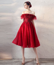 Off-Shoulder A-Line Knee-Length Tulle Lace Appliqué Homecoming Dress