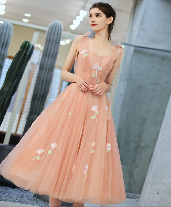 A-Line V-Neck Tea-Length Tulle Floral Appliqué Homecoming Dress