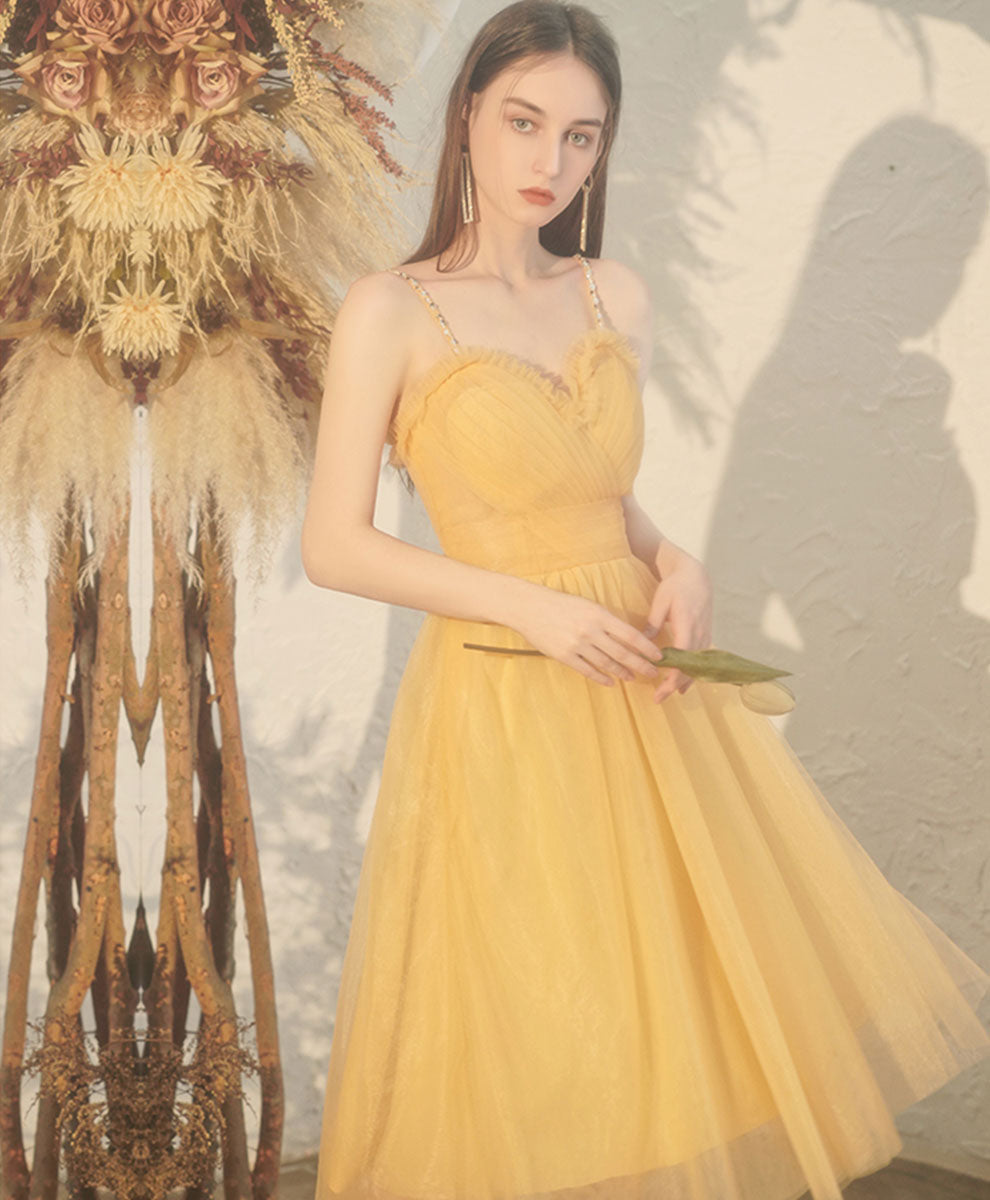 A-Line Sweetheart Neck Knee-Length Yellow Tulle Beaded Homecoming Dress