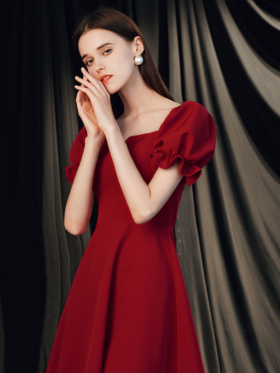 A-Line Notched Square Neck Knee-Length Red Satin Homecoming Dress with Puff Sleeves