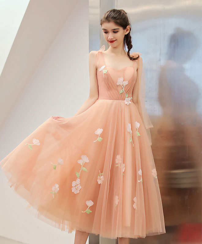 A-Line V-Neck Tea-Length Tulle Floral Appliqué Homecoming Dress