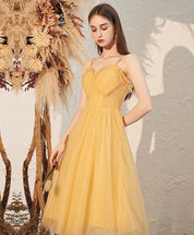 A-Line Sweetheart Neck Knee-Length Yellow Tulle Beaded Homecoming Dress