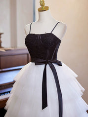 A-Line Black and White Sweetheart Knee-Length Tulle Homecoming Dress with Tiered Skirt