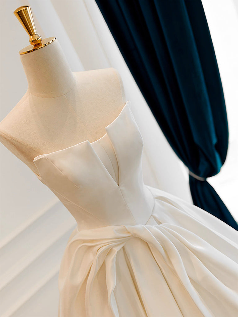 Elegant Strapless A-Line Satin Prom Dress with Bow Detail
