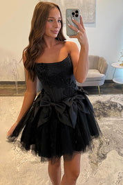 A-Line Strapless Short/Mini Tulle Black Homecoming Dress with Bow Detail