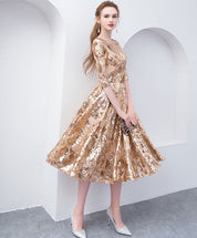 A-Line Scoop Neck Knee-Length Sequin Lace Homecoming Dress with Elegant Floral Pattern