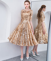 A-Line Scoop Neck Knee-Length Sequin Lace Homecoming Dress with Elegant Floral Pattern
